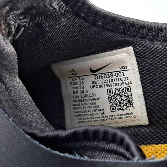 Nike GS Flex Runner 2, Kid's sz 4Y, Black/Flat Pewter-anthracite-photo Blue - Picture 9 of 9